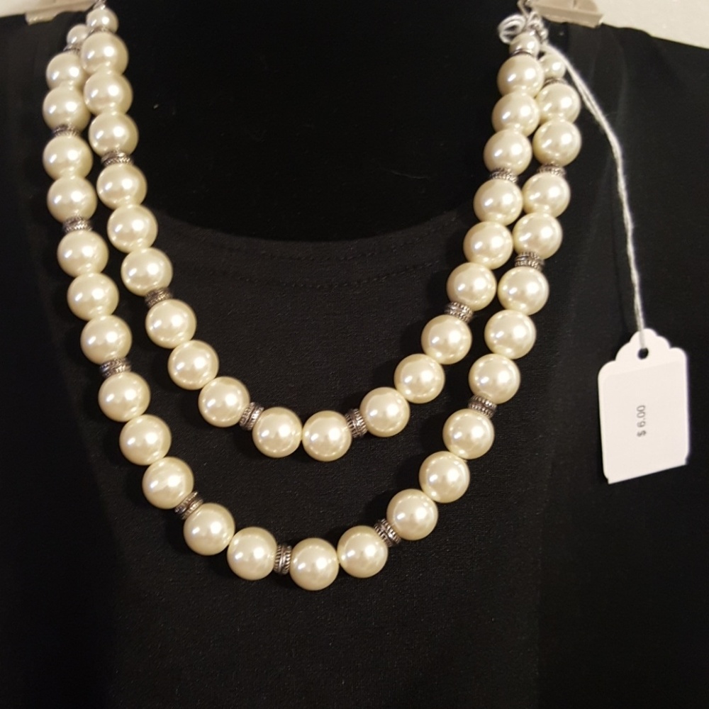 Vintage Pearl and silver bead necklace